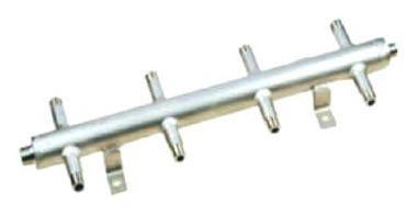 Air header with six distribution ports