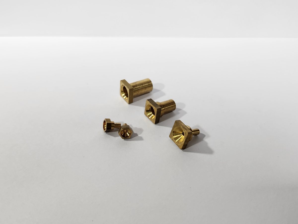 Brass crimp inserts for standard and miniature connectors