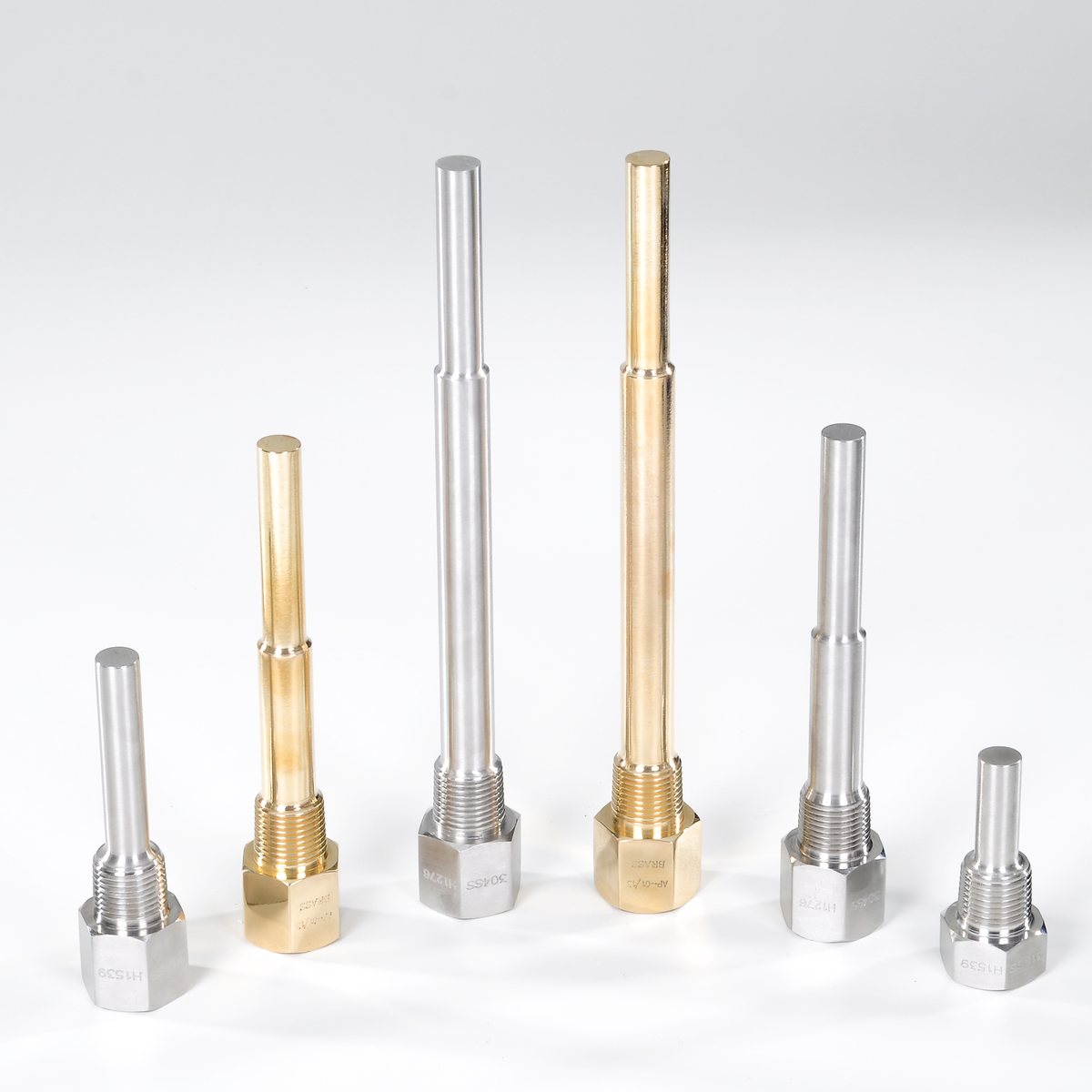 Barstock thermowells in brass and stainless steel, seven lengths